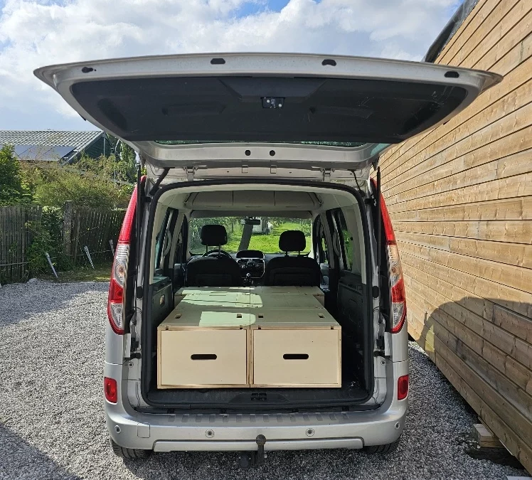 Comment choisir un van de voyage aménagé idéal pour voyager confortablement toute l&rsquo;année ?