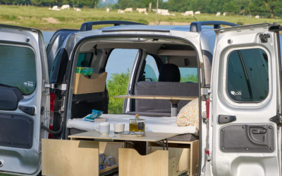 Amenagement utilitaire : comment transformer ton fourgon en outil de travail ET en van de vacances ?