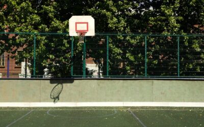 Quel revêtement pour un terrain de basket face aux intempéries ?