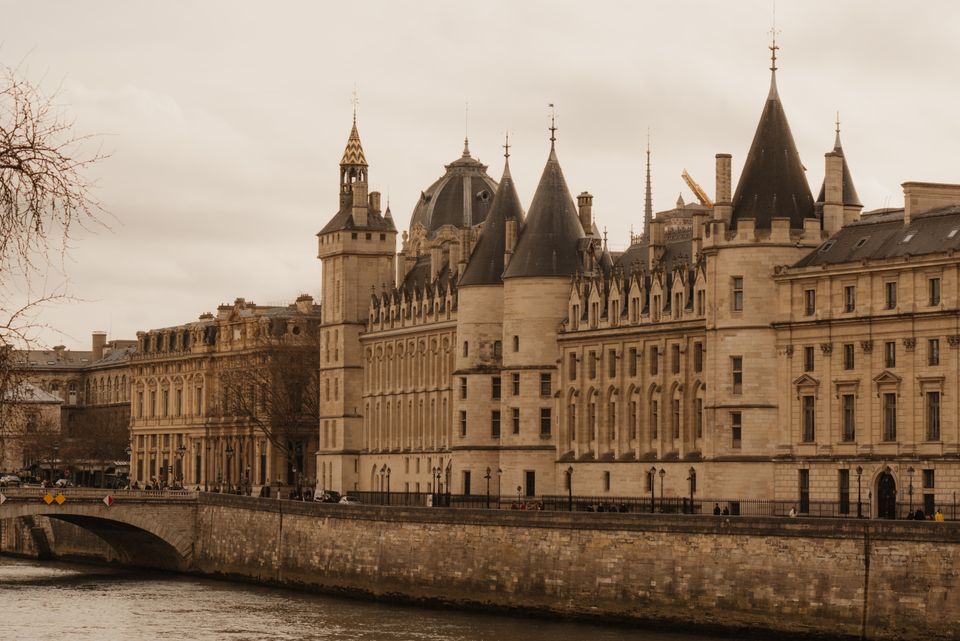 pexels-liisbet-luup-121486327-35982037 La conciergerie
